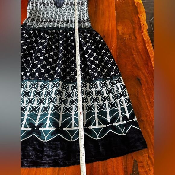 MAX STUDIO Fit and Flare, Smocked Navy colored Mini Dress  EUC sz L - Picture 11 of 11